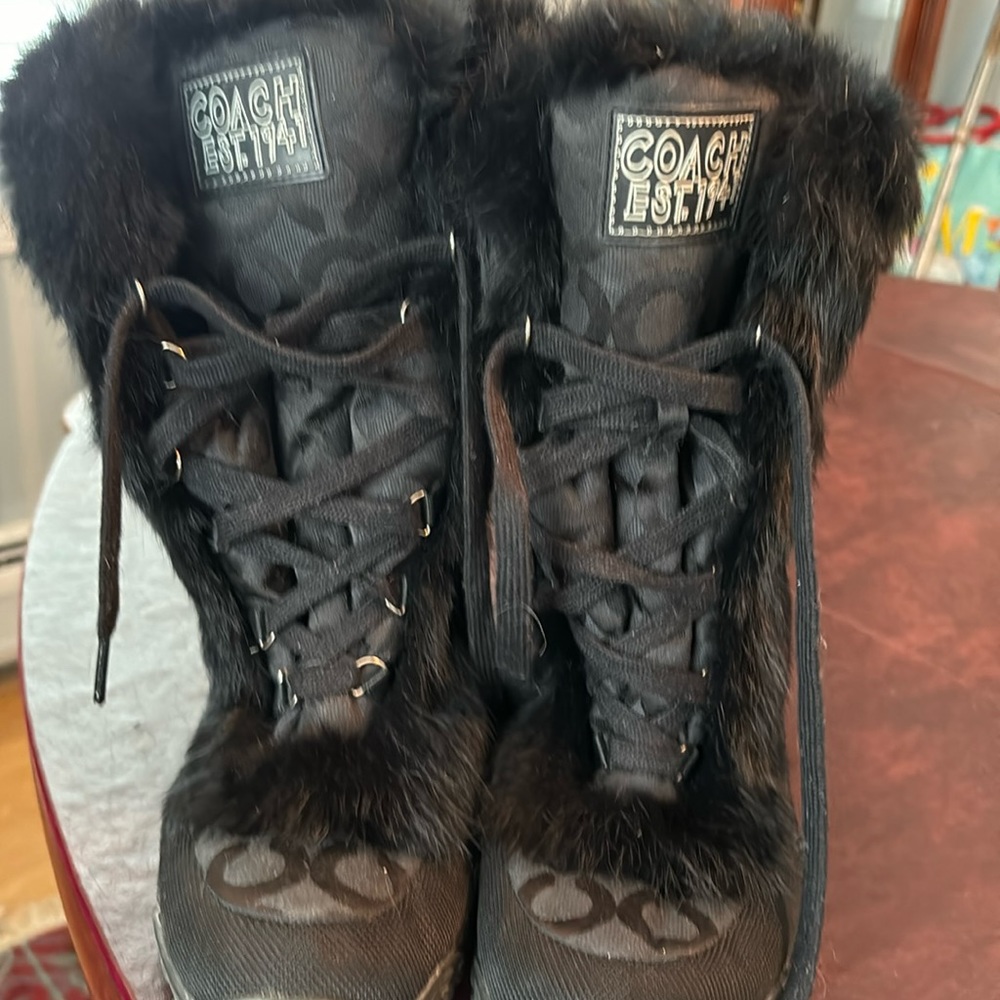 COACH Boots, size 8 1/2to 9. Fur lined